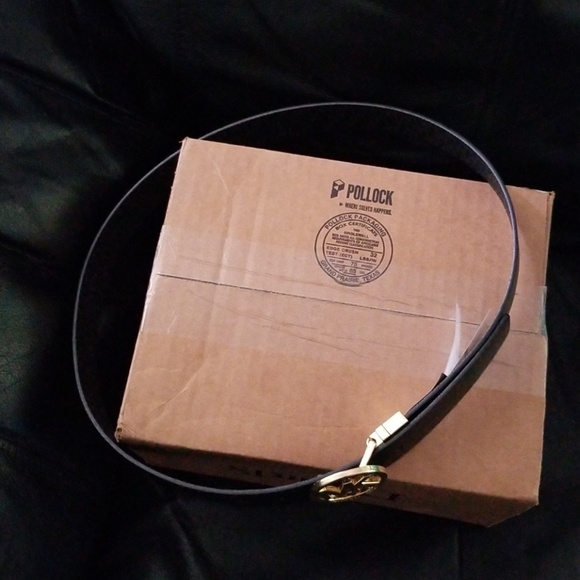 Woman's MK belt - Picture 3 of 3